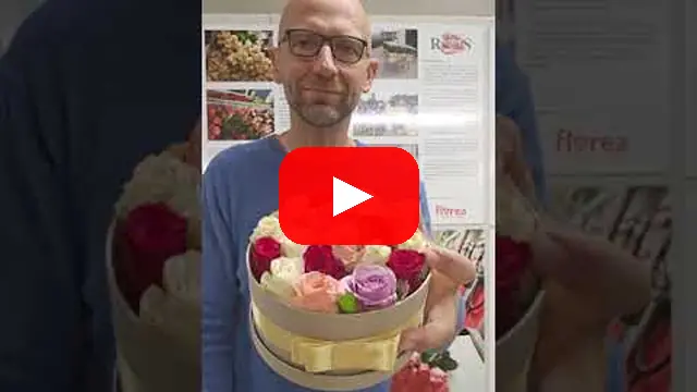 Video: Jak vznikají květinové krabičky