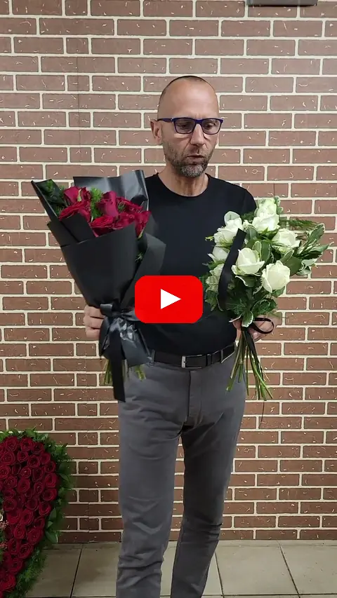 Video: Malé smuteční kytice na položení