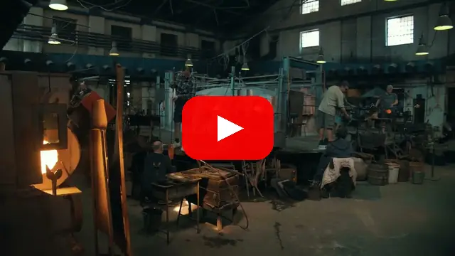 Video: Ruční výroba vysokých skleněných váz