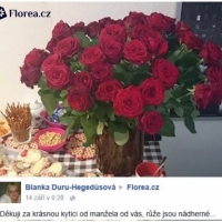 Pugét červených růží
