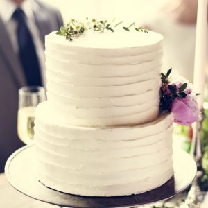 Květiny na svatební dort z eucalyptu