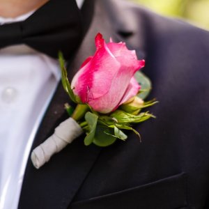 Svatební korsáž pro tatínka z růže 