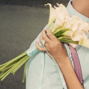 Svatební kytice pro nevěstu z bílé kaly