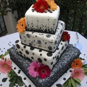 Květiny na svatební dort z gerber