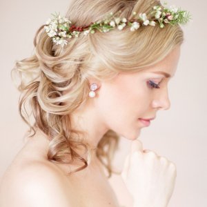 Svatební květina do vlasů z chamelaucium