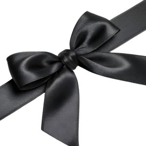 Smuteční stuhy na kytice