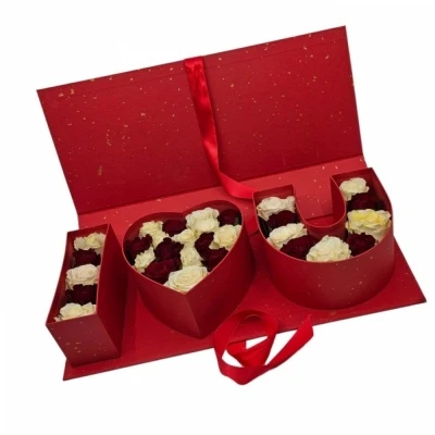 Červený I Love You Box růží 004