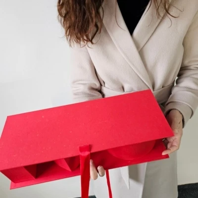 Červený I Love You Box růží 