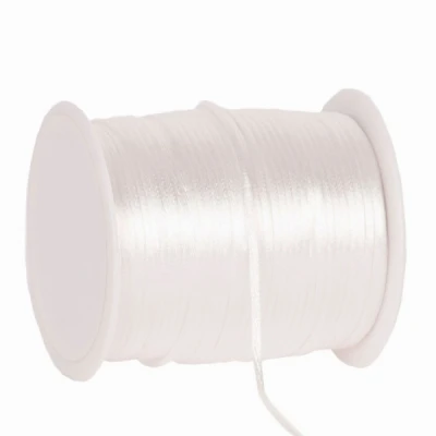 Saténová šnůrka 2 mm x 100 m krémová