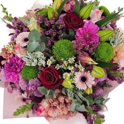Kytice - výběr od floristy 3.650 Kč
