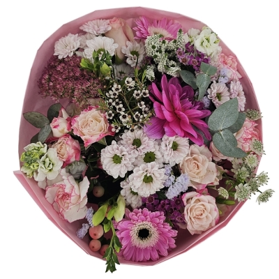Kytice - výběr od floristy 895 Kč