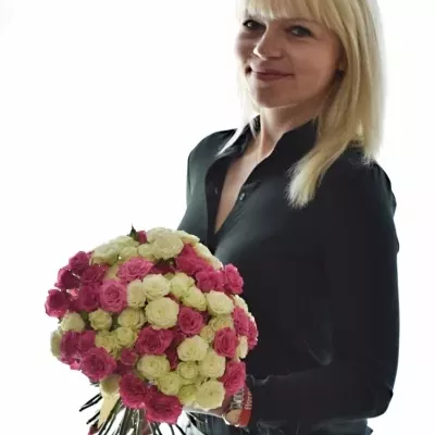 Kytice 100  květů růží ODETA