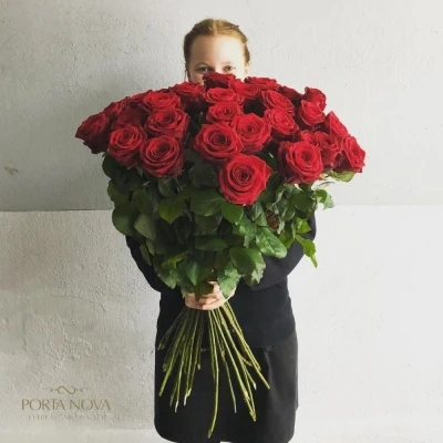 Kytice 21 luxusních růží RED NAOMI! 80cm