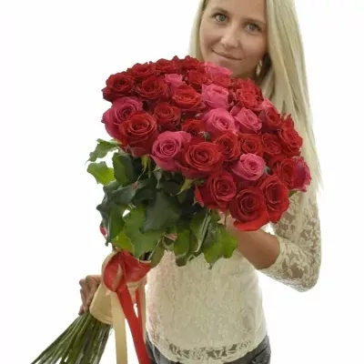 Kytice 35 luxusních růží DEVLIN 90cm