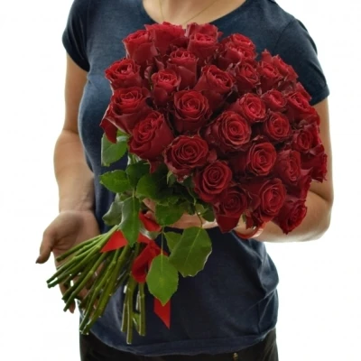 Kytice 35 rudých růží RHODOS