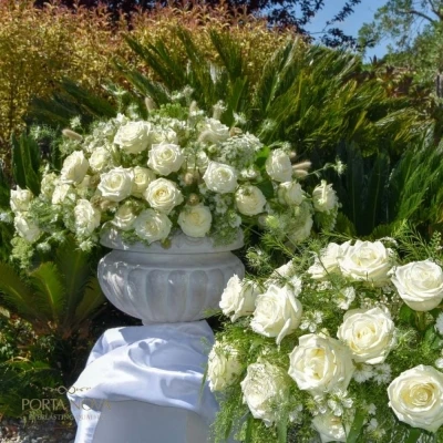 Kytice 55 bílých růží WHITE NAOMI