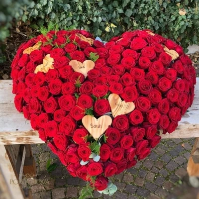 Kytice 9 rudých růží RED NAOMI! 30cm