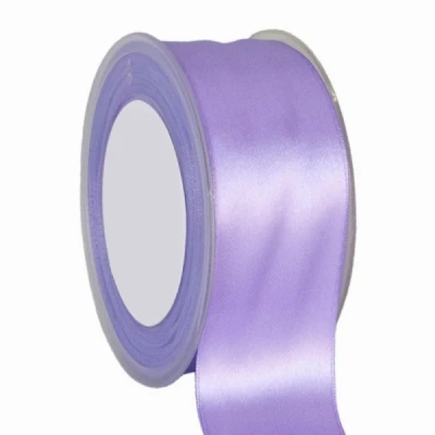 Oboustranná saténová stuha 38 mm x 25 m levandulová