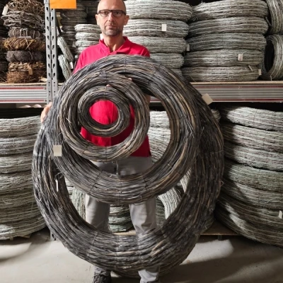 Proutěný věnec NYSA 24 cm (ø6,5cm)