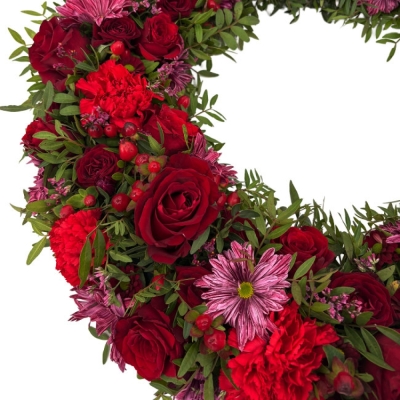 Smuteční věnec červený Ø 50cm