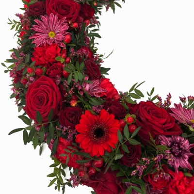 Smuteční věnec červený Ø 58cm