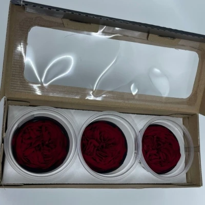 Stabilizované červené růže v krabičce 3ks