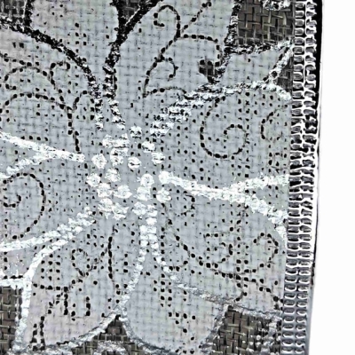 Stuha jutová s drátkem šedá vánoční květy 9.1 m