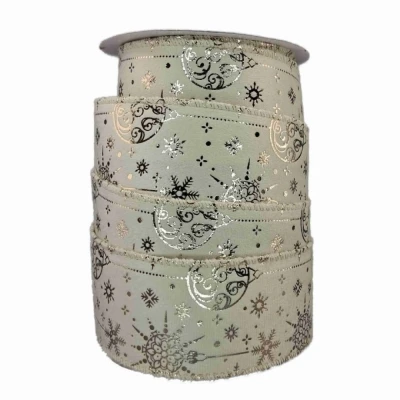 Stuha sametová s drátkem krémová zimní vánoční ozdoby 9.1 m