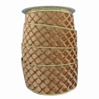 Stuha sametová s drátkem zlatá geometrie 9.1 m